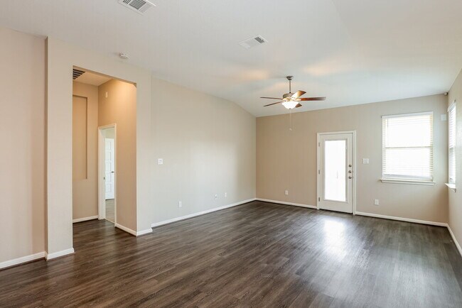 Building Photo - 4818 Drifter Oaks