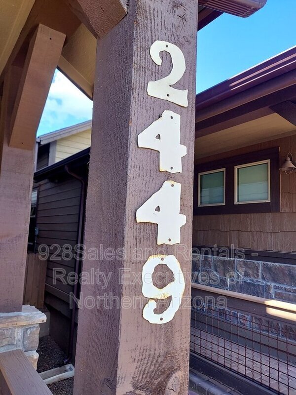 Building Photo - 2449 W Bruce Balle Dr