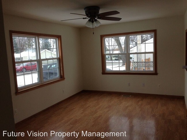 Building Photo - 3 br, 1 bath House - 1710 Burry Circle Dr