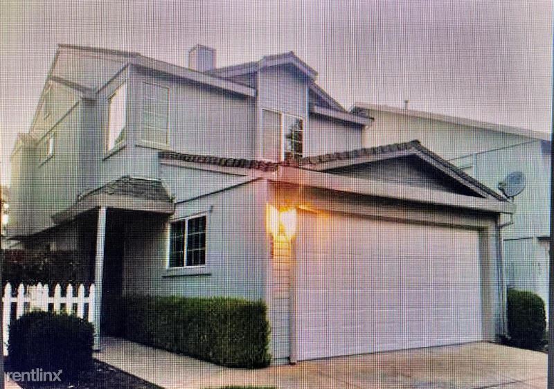 Primary Photo - 3 br, 2.5 bath House - 529 Samuel Way