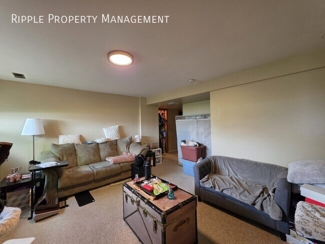 Building Photo - COZY 1-BED, 1-BATH BASEMENT SUITE | PRIVATE ENTRY | DESIRABLE ALTADORE LOCATION