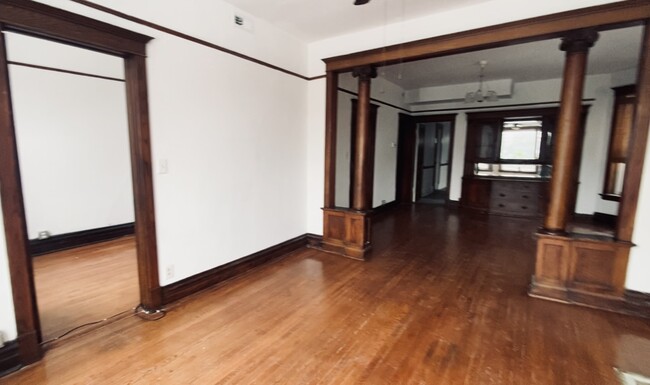 Foto del edificio - 2120 N Whipple St