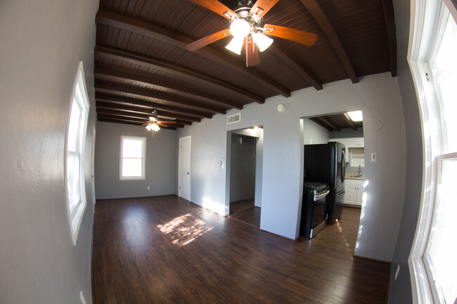 Building Photo - 1024 N Euclid Ave
