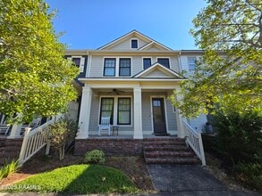Building Photo - 208 Traditions Dr