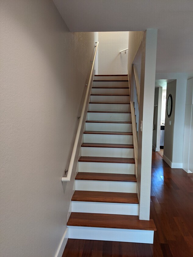 260 W Dunne Ave, Hill, CA 95037 Townhouse for Rent in