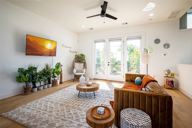 Foto del edificio - 2721 Rosalie St