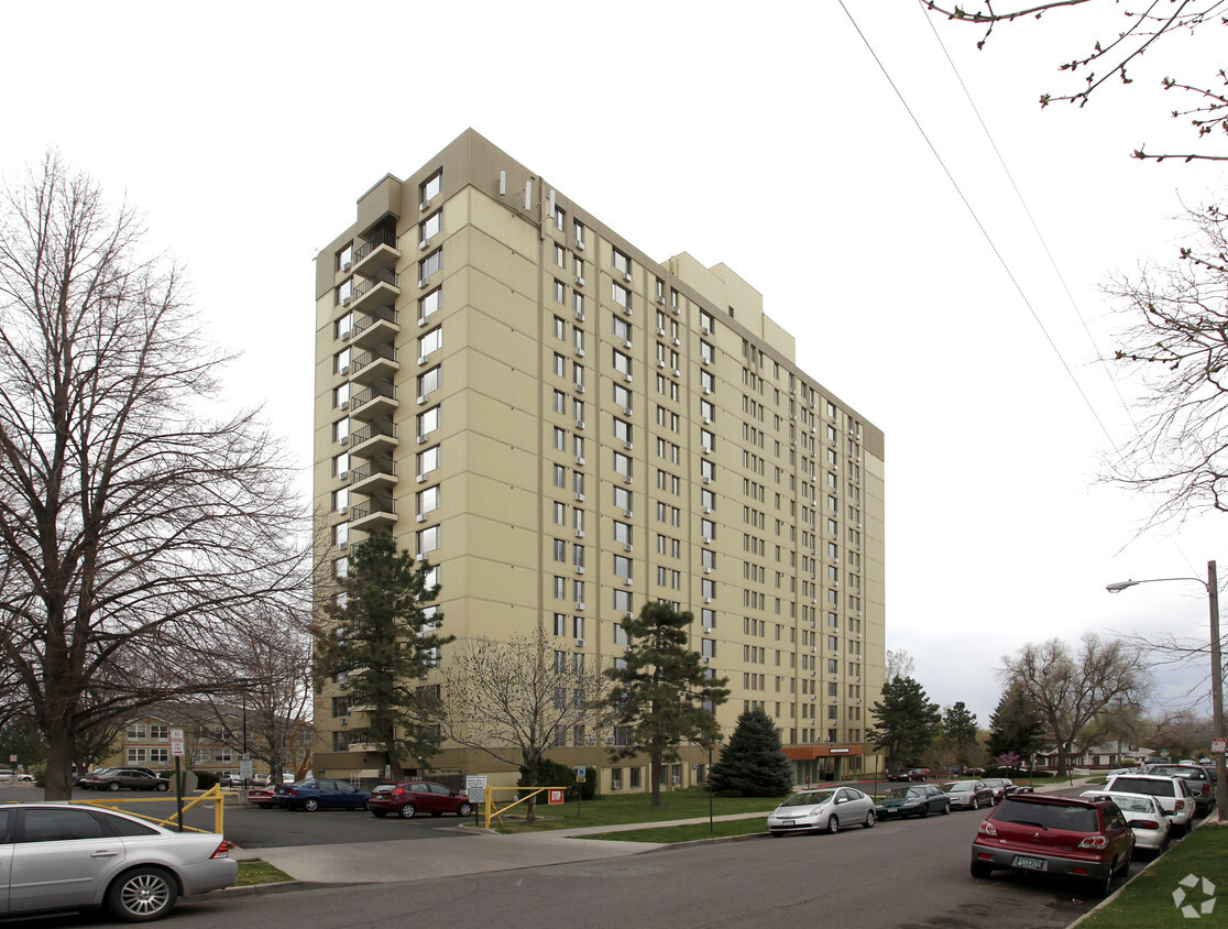 Foto del edificio - Francis Heights Senior Living Community