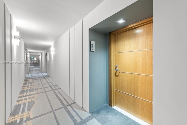 Foto del edificio - 400 South Pointe Dr
