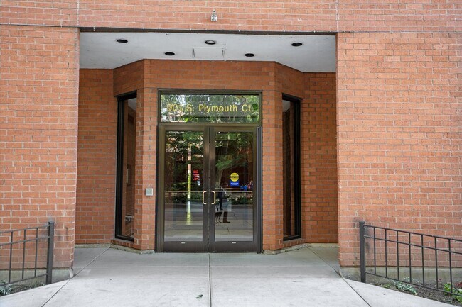 Foto del edificio - 901 S Plymouth Ct