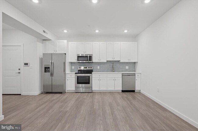 Foto del edificio - 1617 Ridge Ave