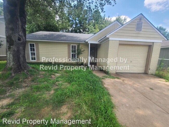 Foto del edificio - 3 br, 2 bath House - 5669 Maple Tree Dr.