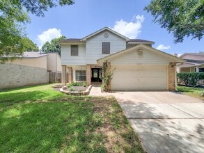 Building Photo - 2030 Creek Valley Ln