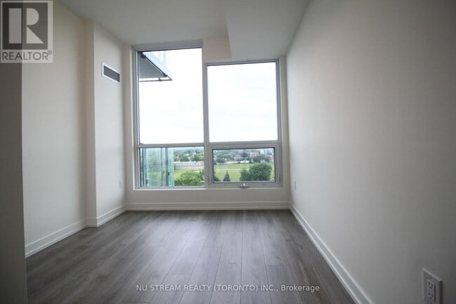 Photo du bâtiment - 10 De Boers Dr