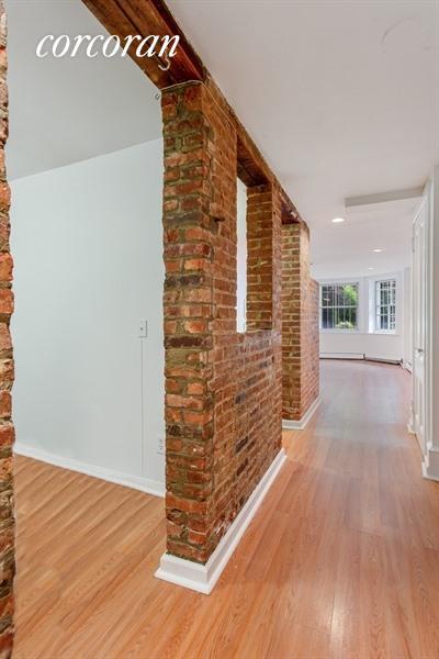 Building Photo - 50 Montgomery Pl