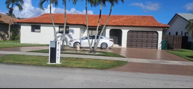 Building Photo - 1417 SW 139th Ave