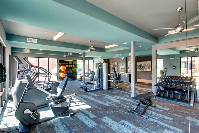 Apartamentos Scenic at River East — foto de la comunidad - The Scenic at River East