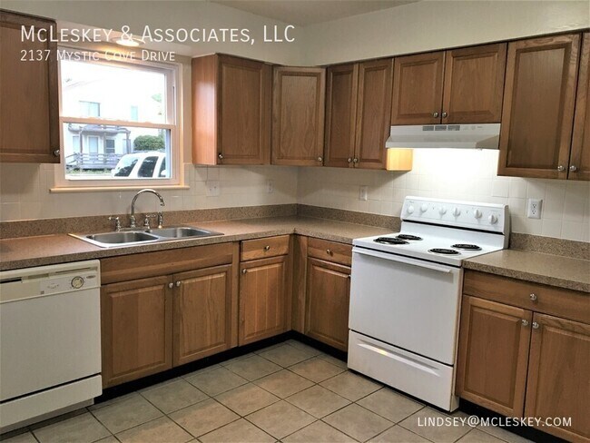 Foto del edificio - 2137 Mystic Cove Dr