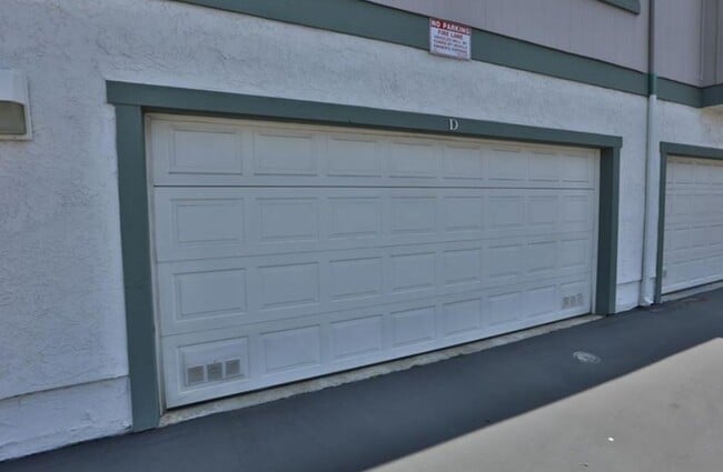 Building Photo - 1120 Cleghorn Dr