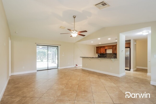 Building Photo - 9656 Horizon Dr