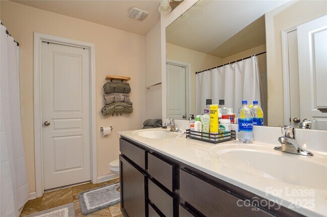 Foto del edificio - 7517 Thorn Bluff Rd