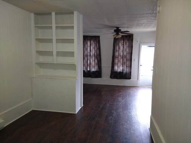 Foto del edificio - 2942 Rorer St