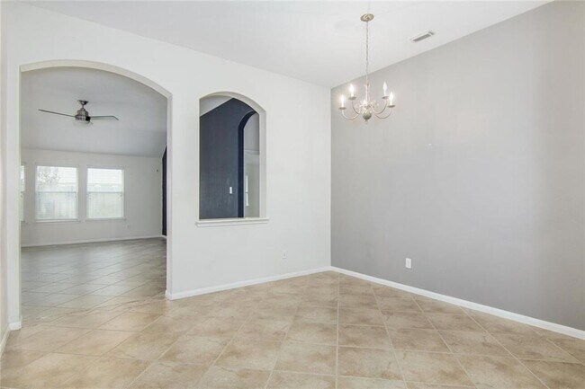 Foto del edificio - Spacious 3 Bed, 2 Bath Home - Comfortable ...