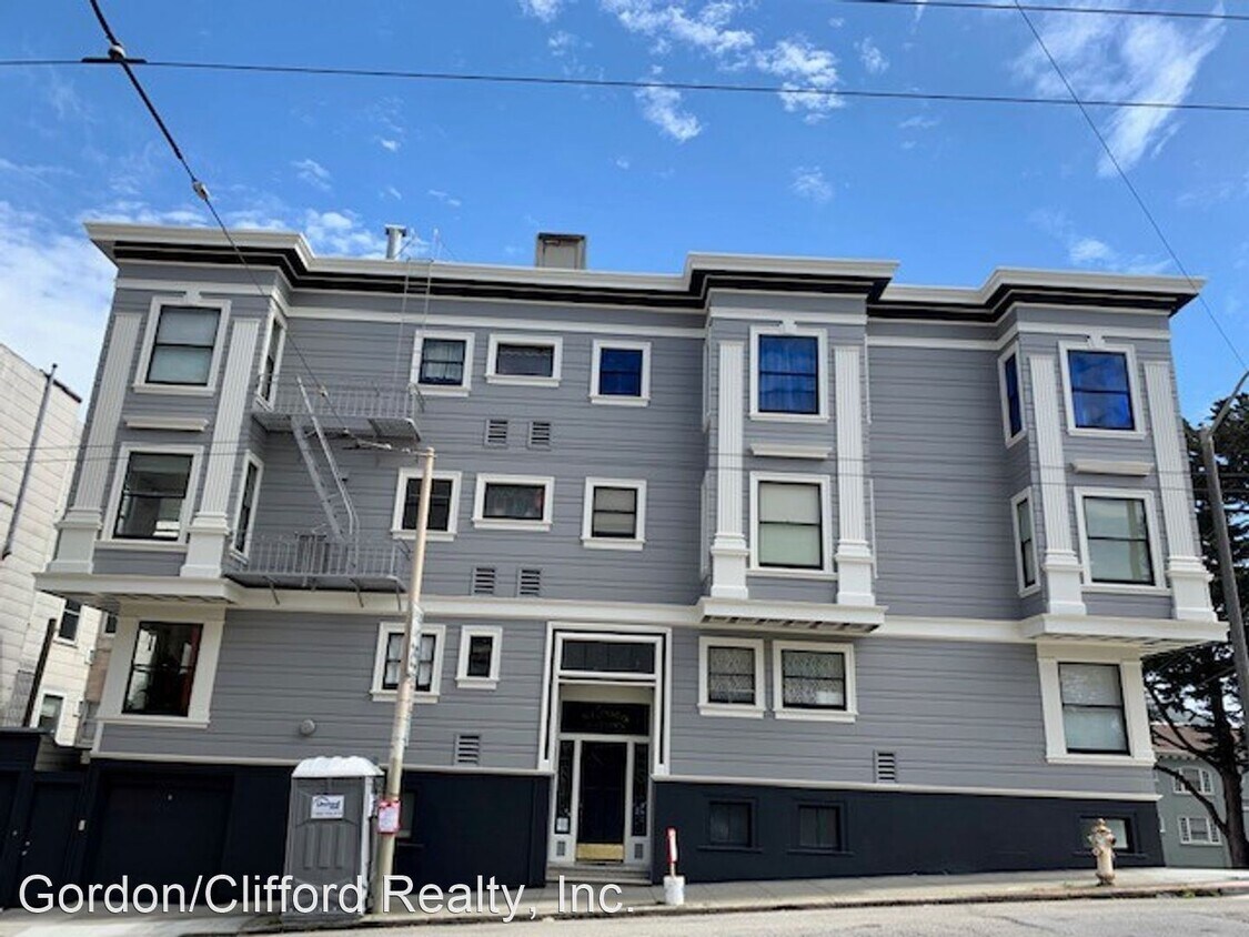 Primary Photo - 2095 Fulton St
