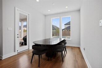 Building Photo - 26906 Arethusa Ct