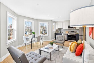 Building Photo - 584 Cambridge St