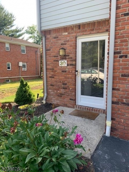 Primary Photo - 30 Dena Dr