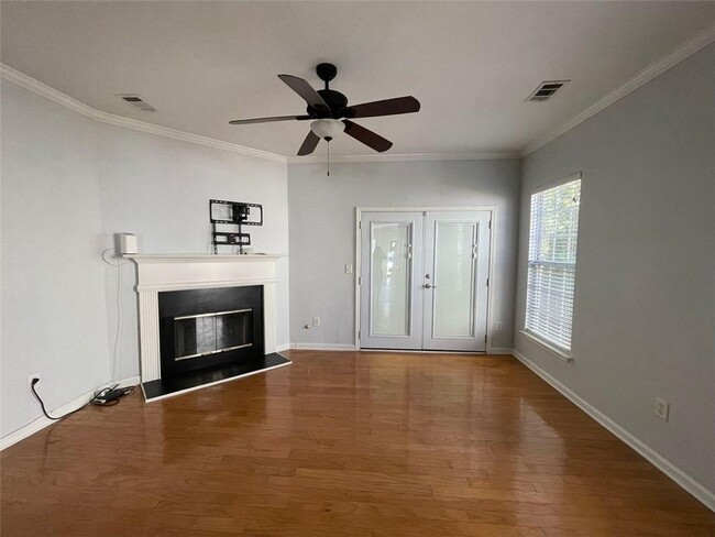 Building Photo - 3306 Hidden Cove Cir NW