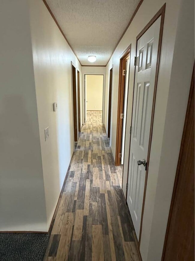 Foto del edificio - 1322 Cambridge Ln