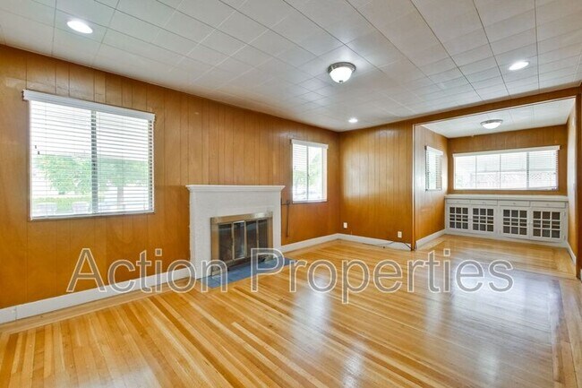 Foto del edificio - 310 Oak St