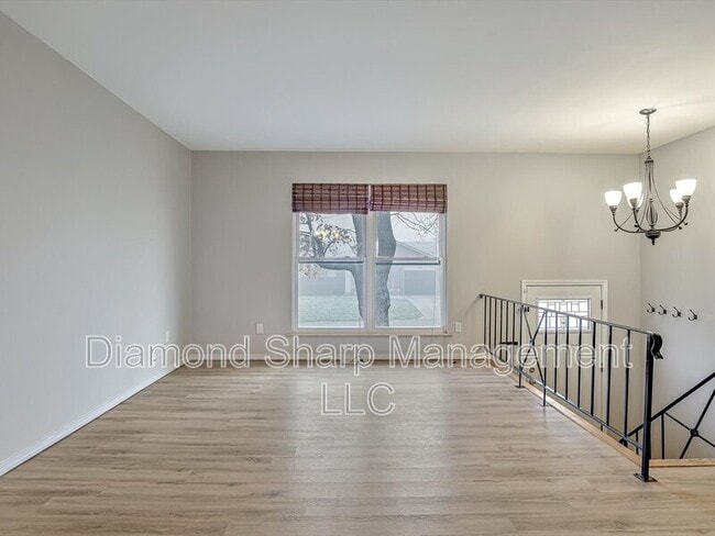 Building Photo - 1203 Princeton Dr