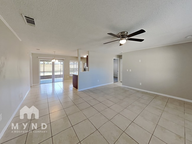 Foto del edificio - 1065 Bridlewood Way