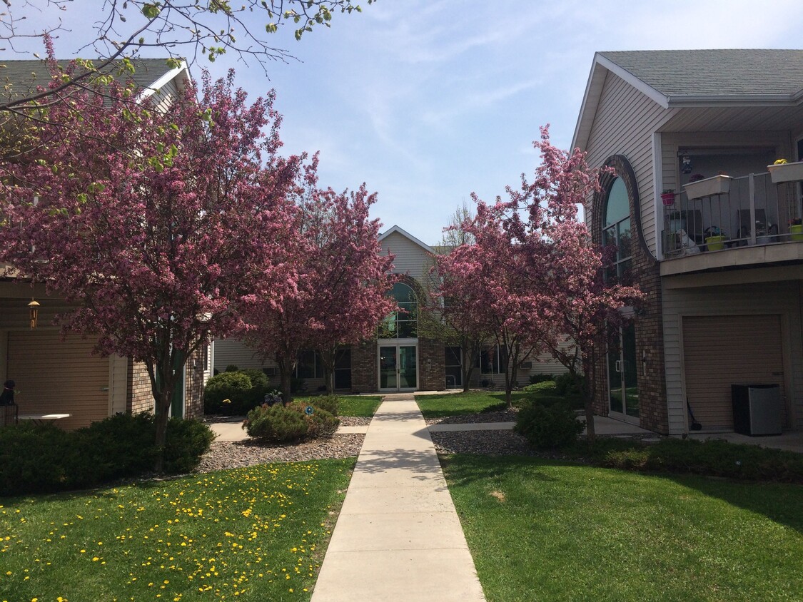 Foto principal - 856 E Allman St