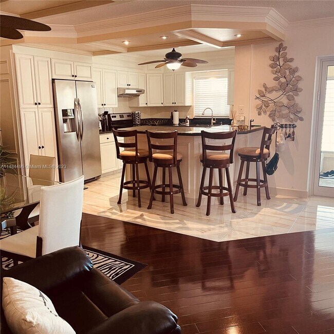 Foto del edificio - 141 NE 10th Ave