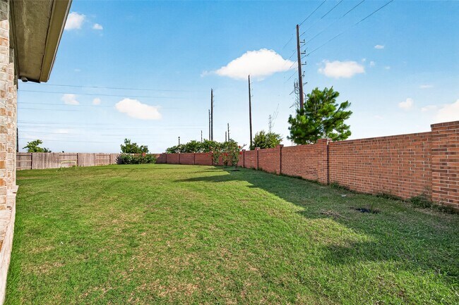 Building Photo - 21231 Aristad Ln