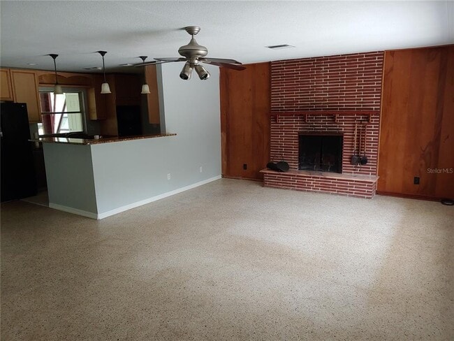 Building Photo - 2446 Fairway Ave S