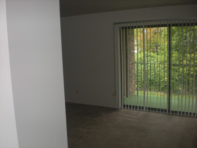 SALA DE ESTAR - 20380 Purlingbrook St