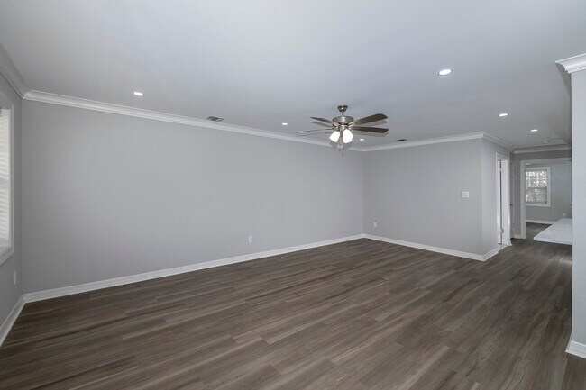 Foto del edificio - Fairfield Knolls at Farmingdale Village