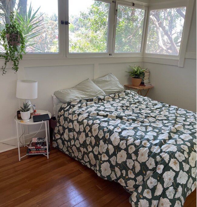 Foto del edificio - 2105 Loma Vista Pl