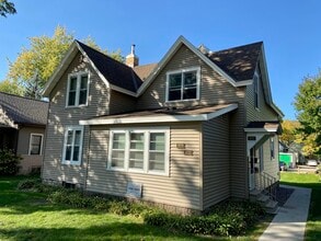 Building Photo - 1631 Winnebago St