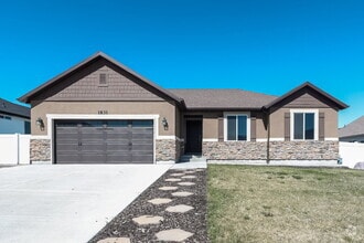 Building Photo - 1831 370 E