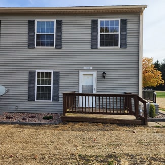 Building Photo - 1332 Hibbard Dr