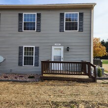 Building Photo - 1332 Hibbard Dr