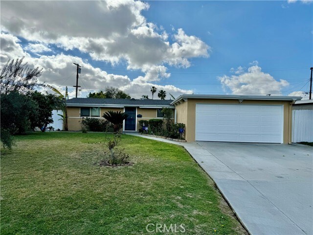 Primary Photo - 13940 Mansa Dr
