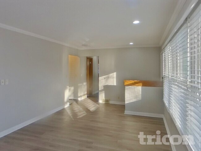 Foto del edificio - 8407 Lower 208th St W