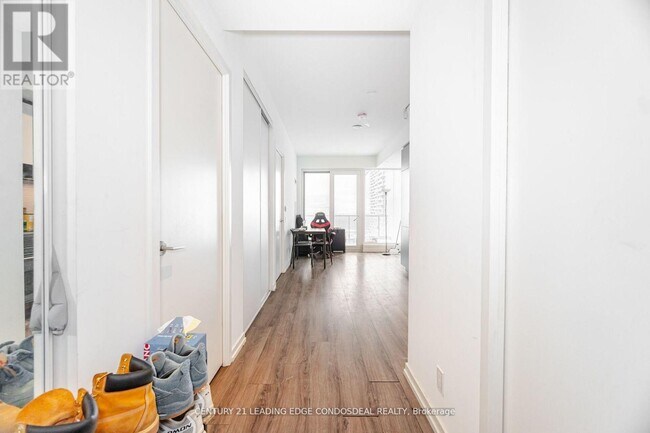 Photo du bâtiment - 7890-7890 Jane St