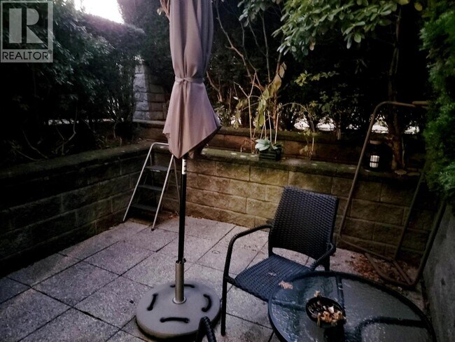 Photo du bâtiment - 5389 Larch St